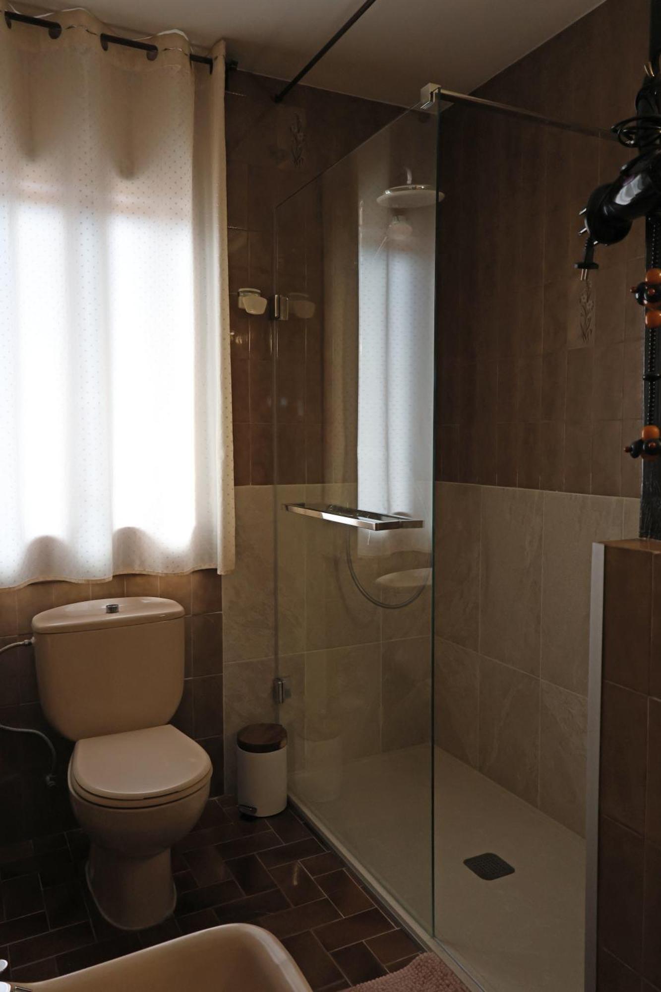 فيلا El Cedre Blau Vivienda Con Piscina En جرانويِرس المظهر الخارجي الصورة
